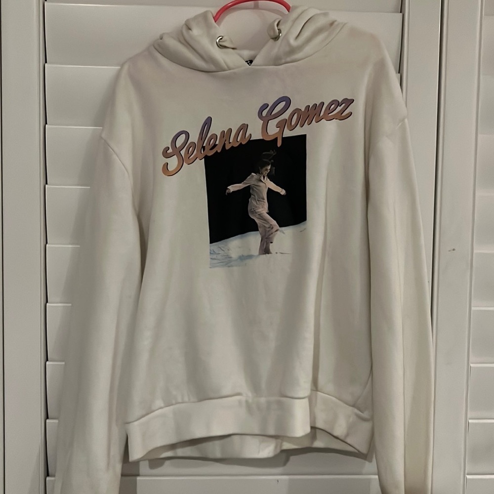 H&M divided white/cream Selena Gomez goodie size XS** ONLY WORN ONCE
